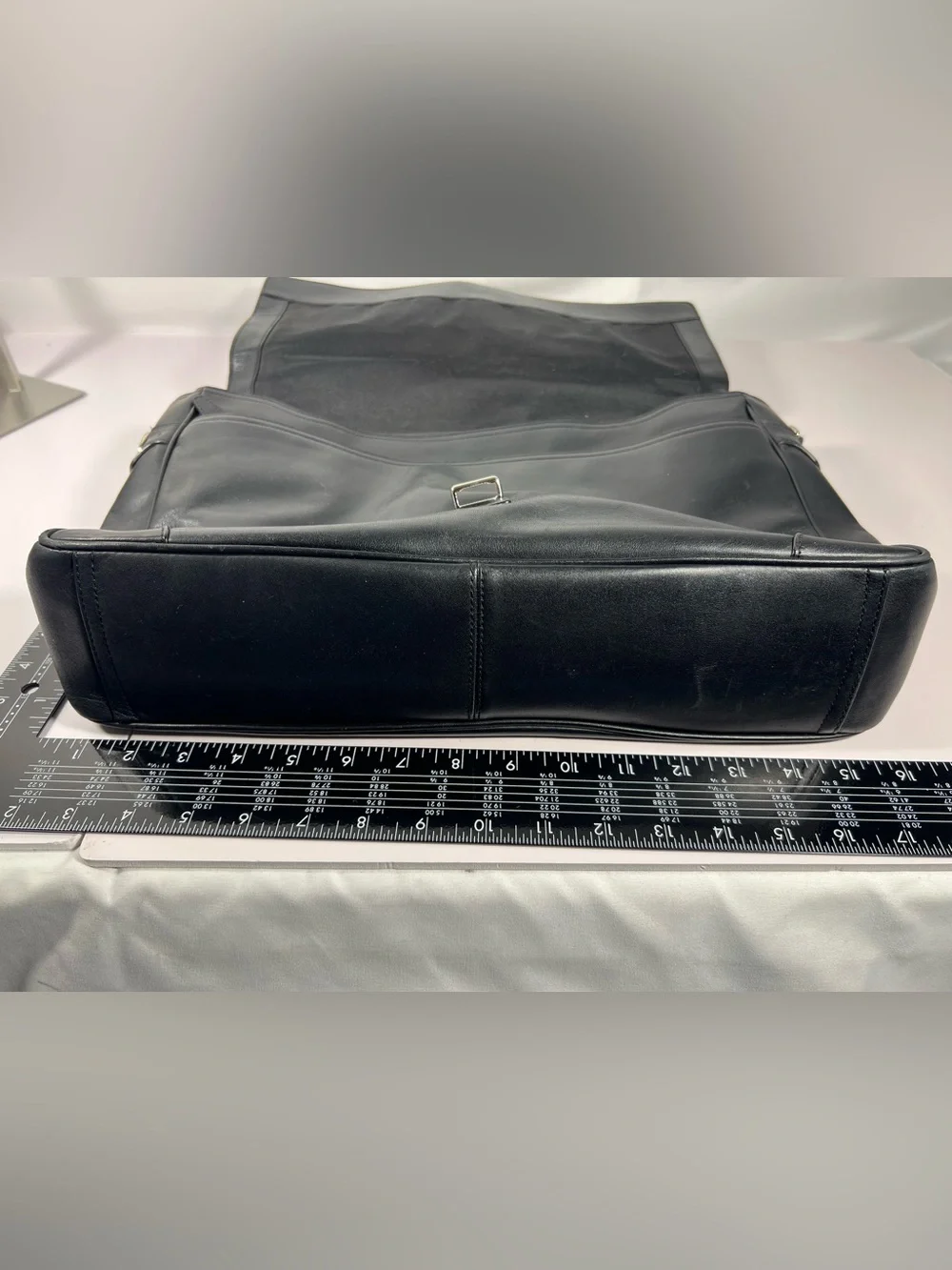4078: Vintage Coach Black Leather Briefcase Messenger Bag 70304